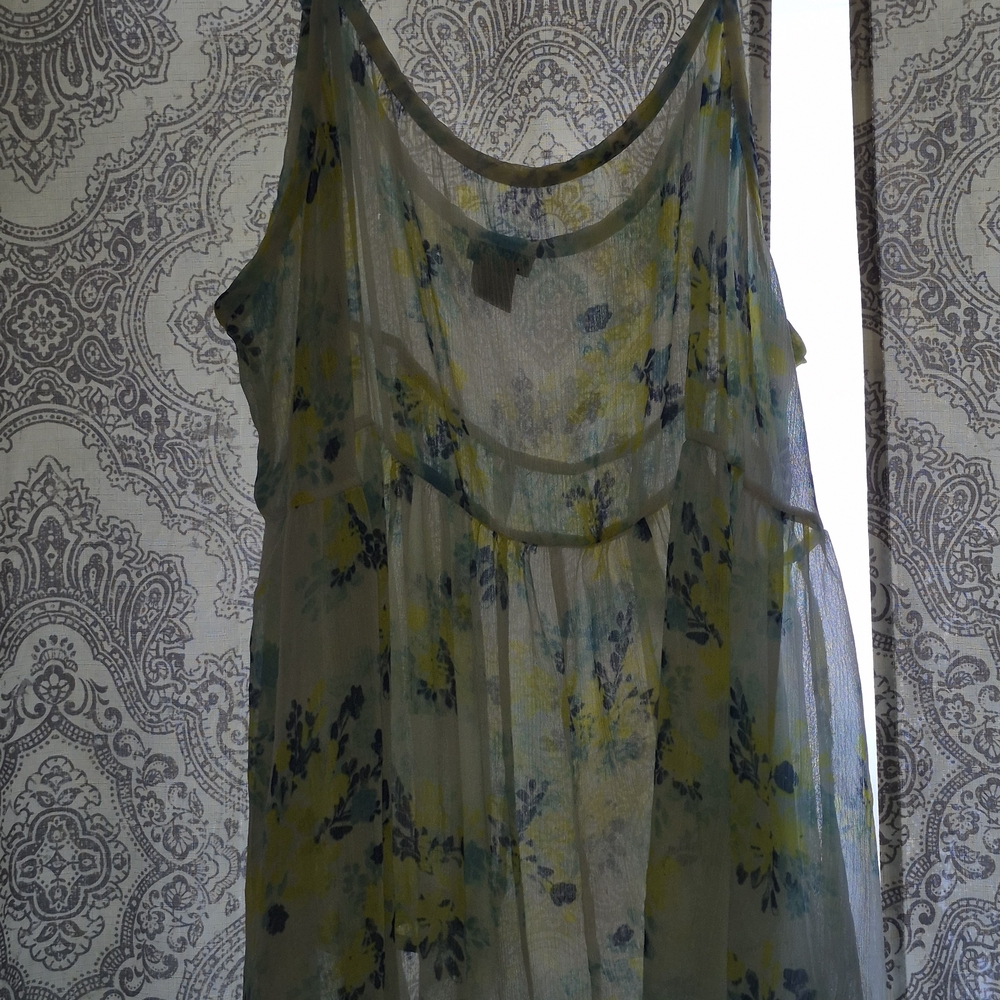 Chic Floral Sheer Tunic Top